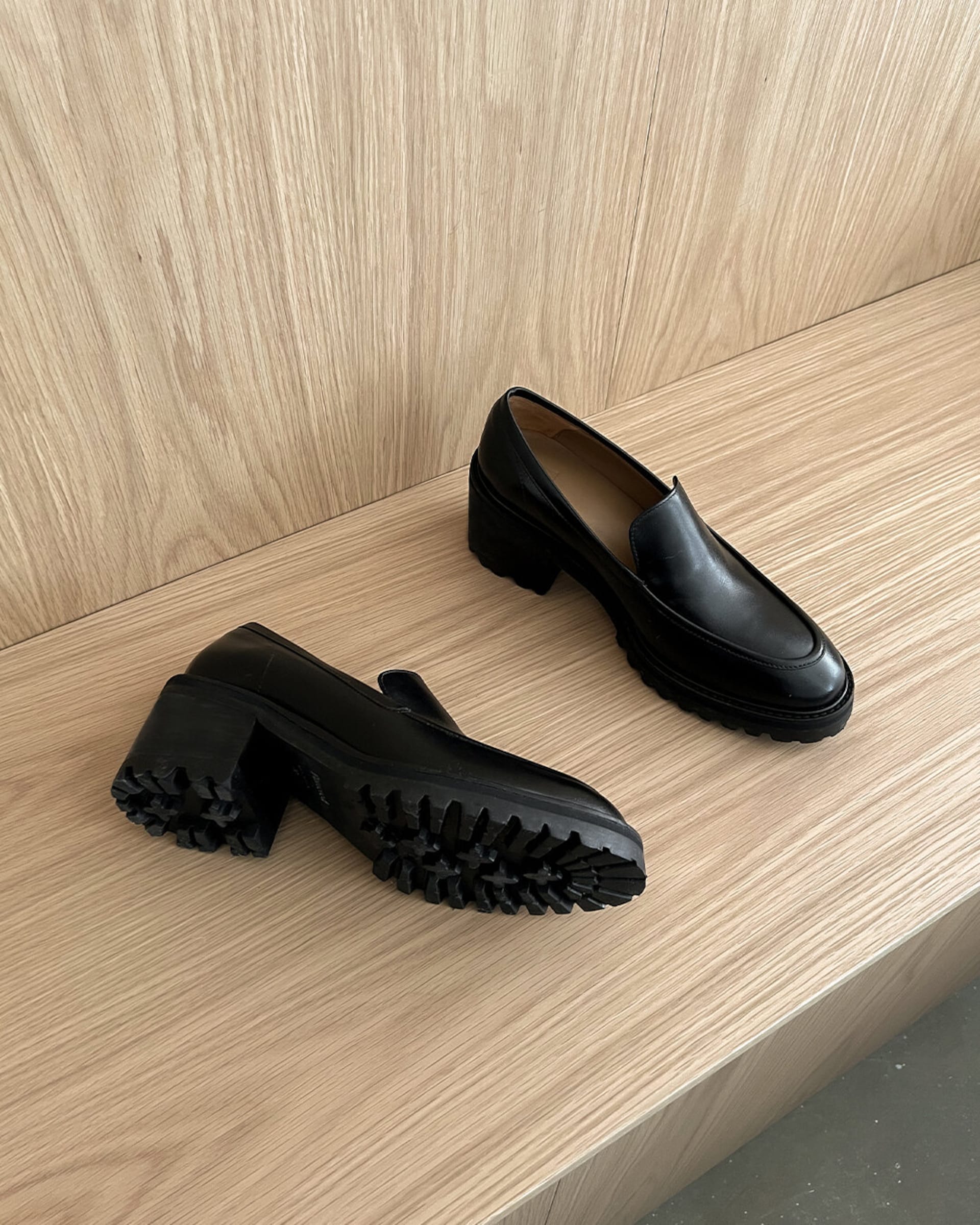 Saga Black Leather Heeled Loafers 22020423501-001-9