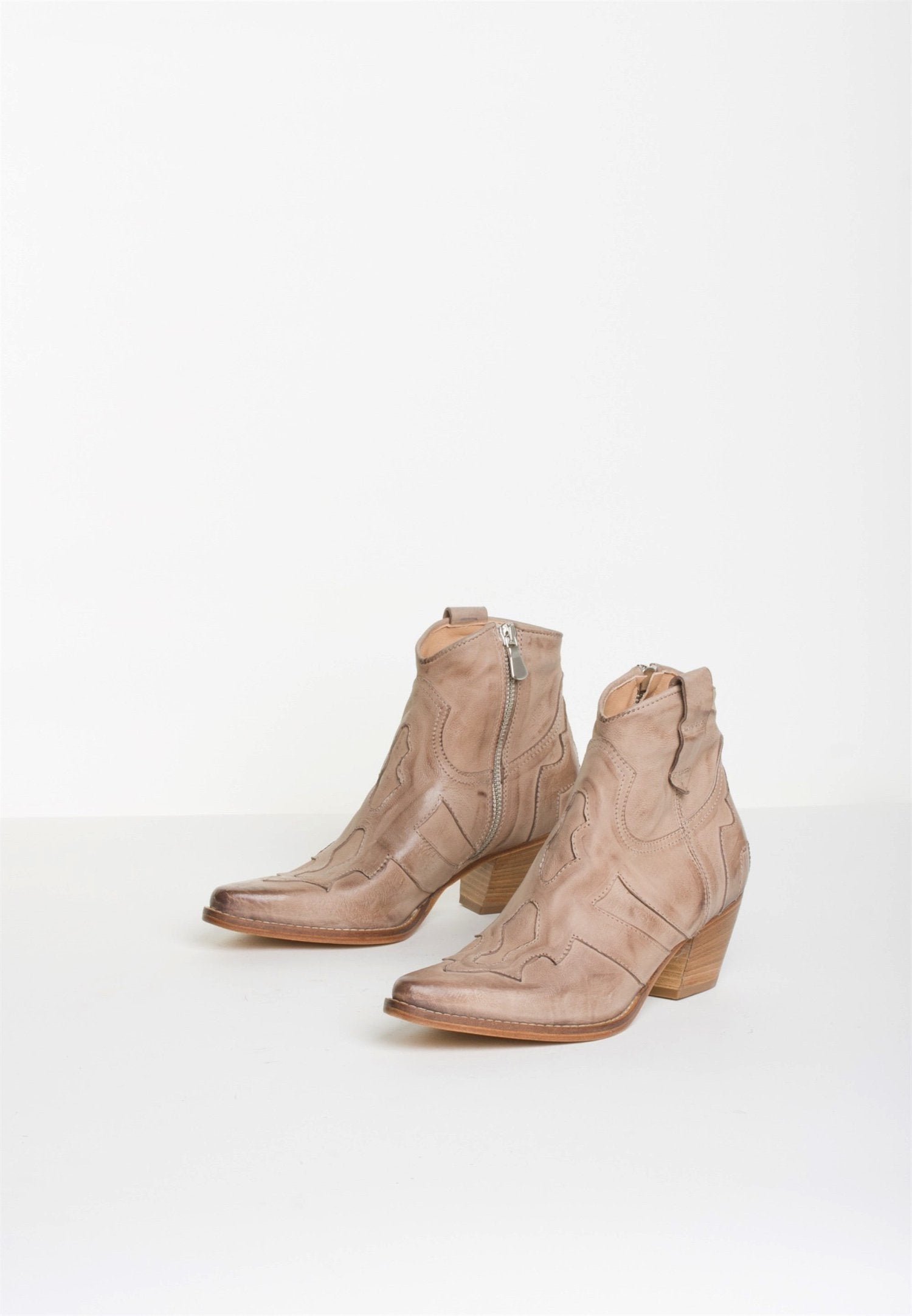 LUCY-TAUPE Western Boots - 4