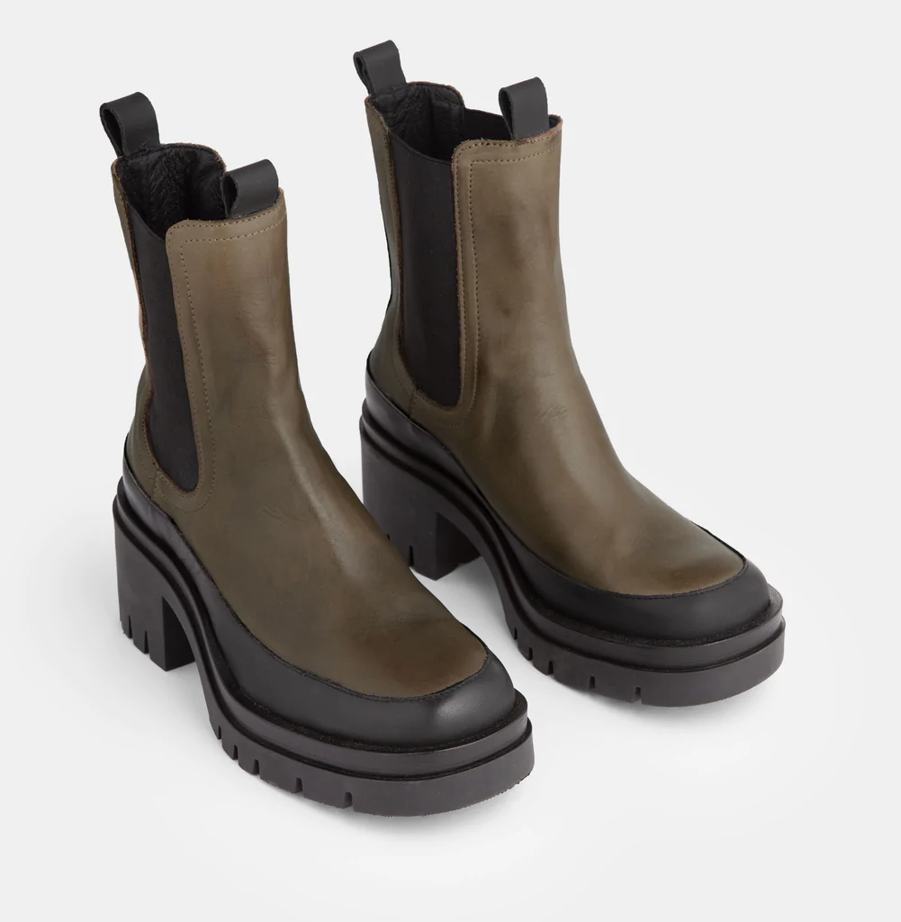 Iris Army Chelsea Boots Boots