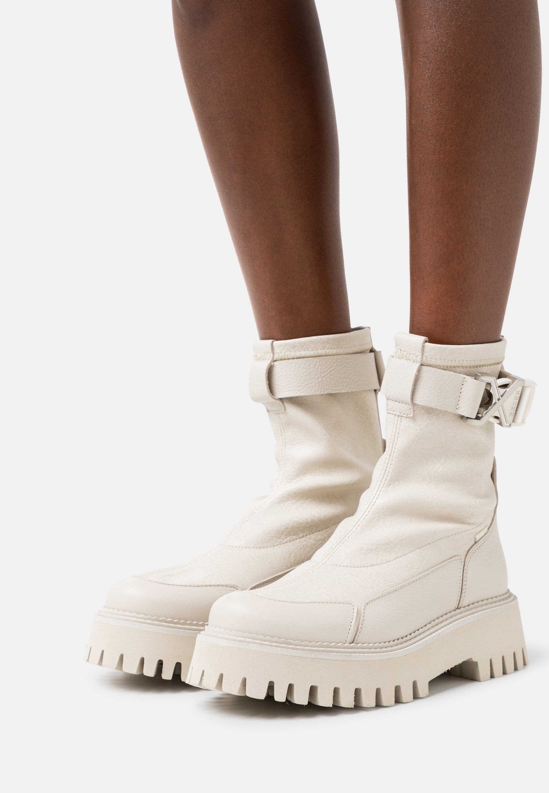 Groovy Stretch Buckle White Ankle Boots 47399-G-1257 -2