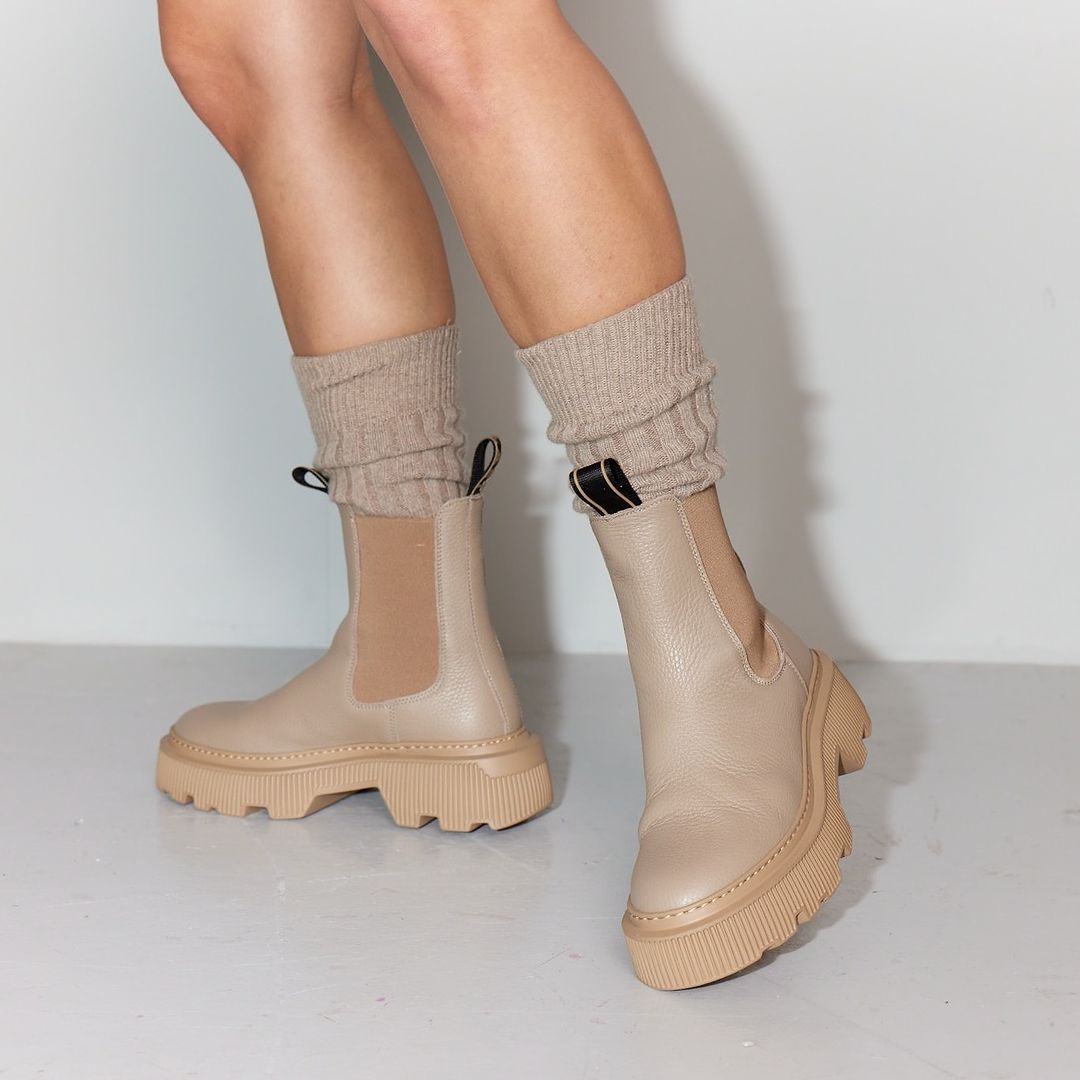 Trixy Taupe Chelsea Boots Boots
