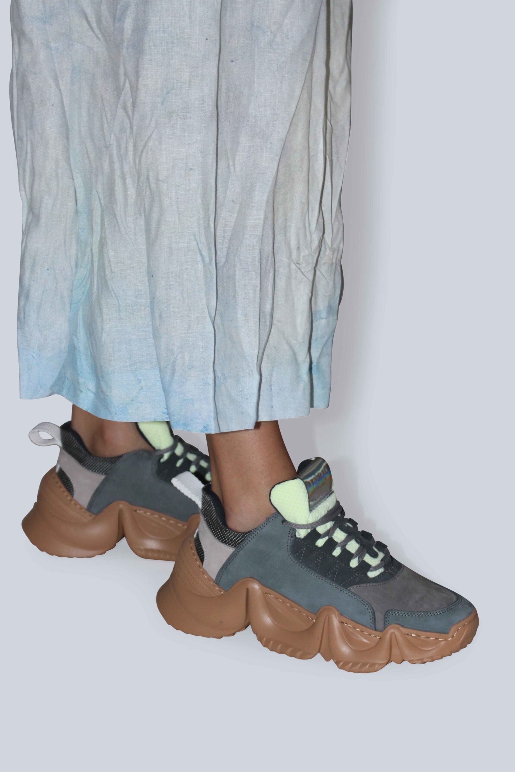Leslie Grey Sneakers - 2