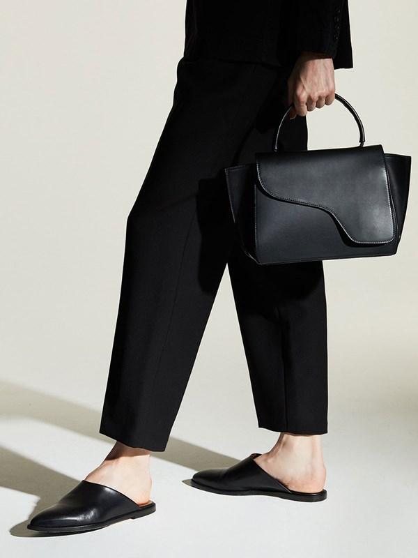 Arezzo Black Handbag Bags