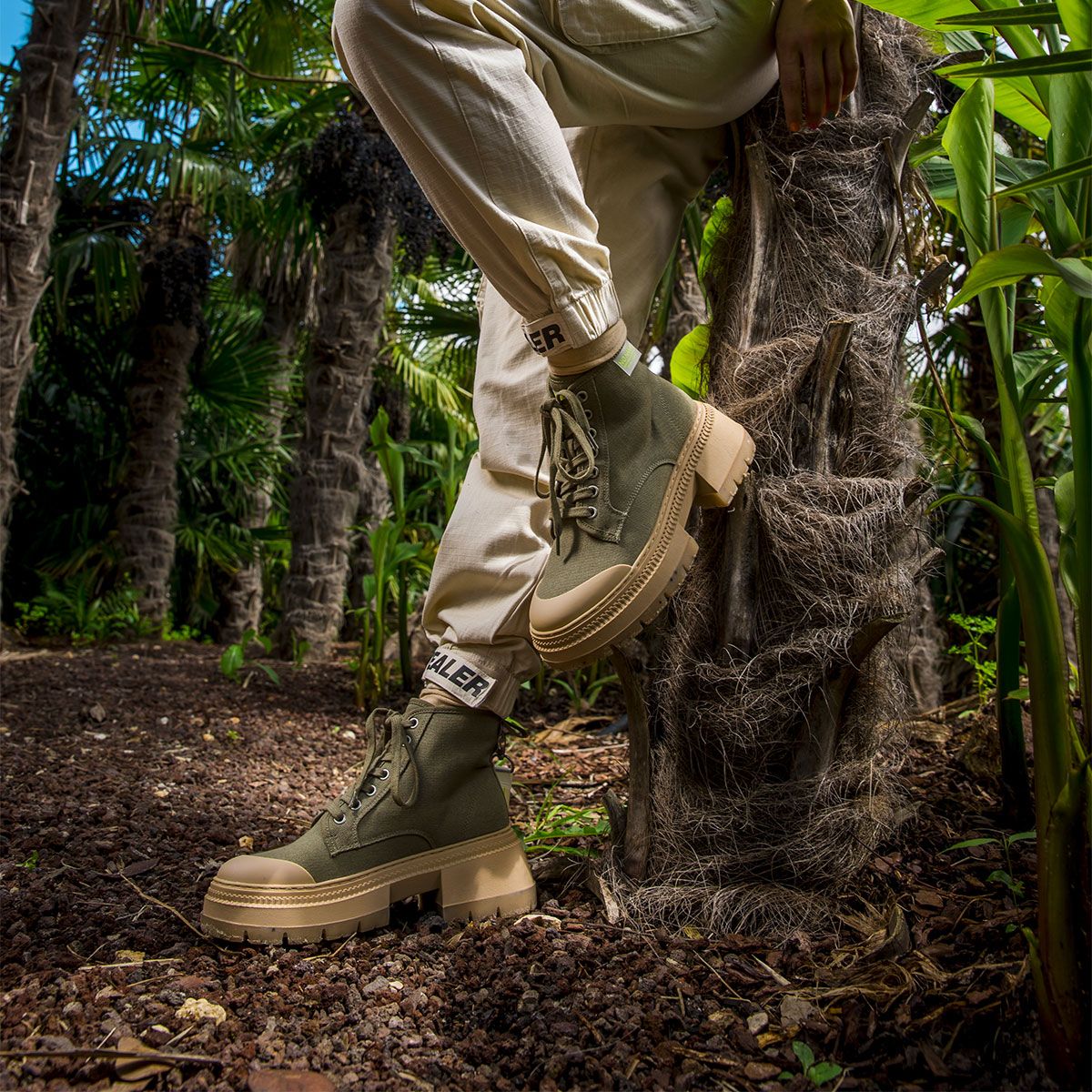 Strong Boots Canvas Recycled in Olive 01MNYGCY0466 - 2