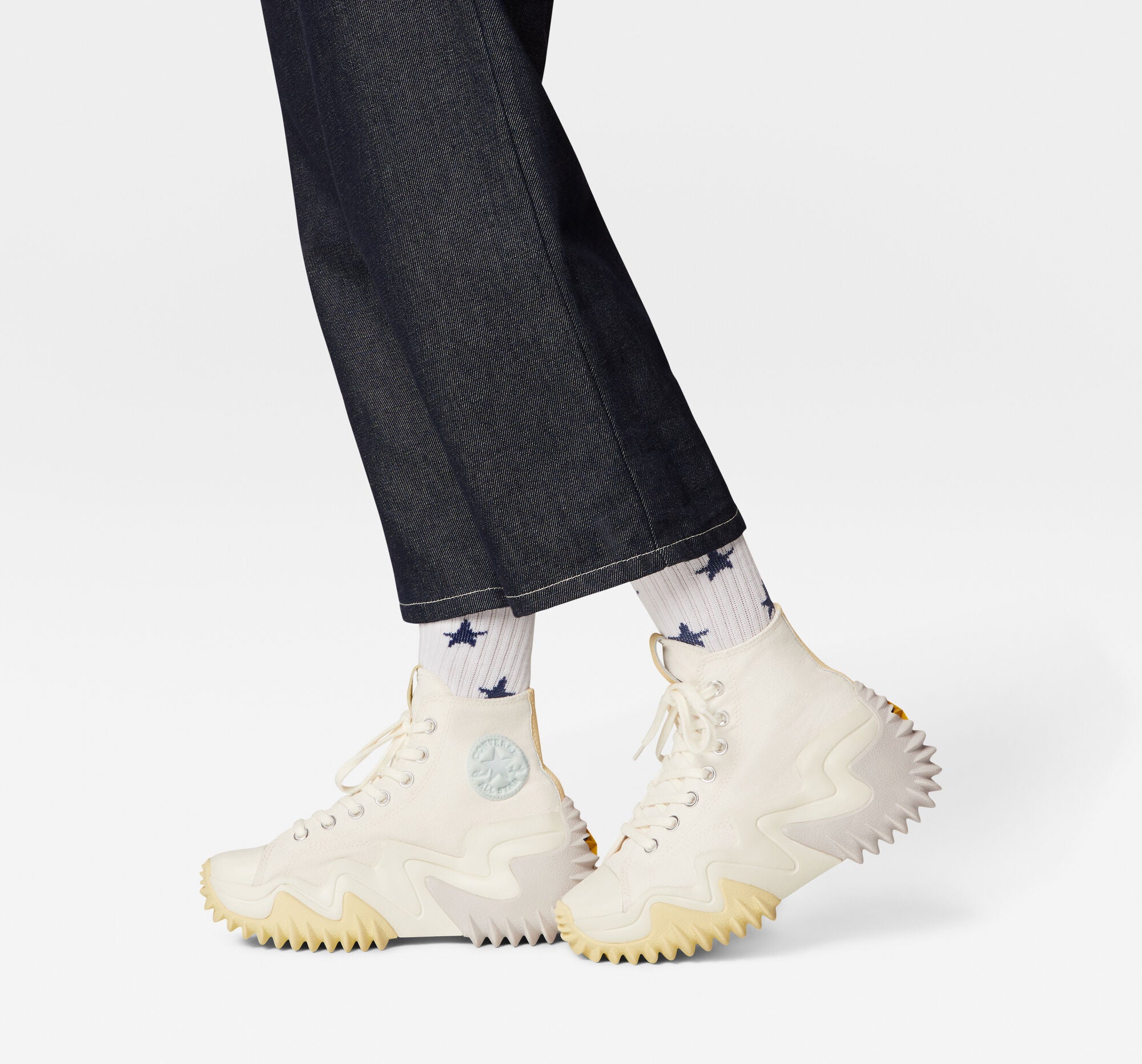 Run Star Motion Hi Sneakers in Egret A00874C - 6